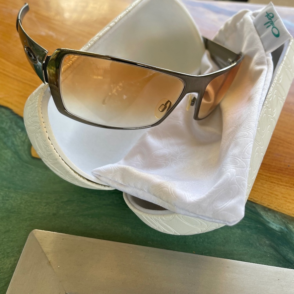 Women’s Oakley Spike Sunglasses